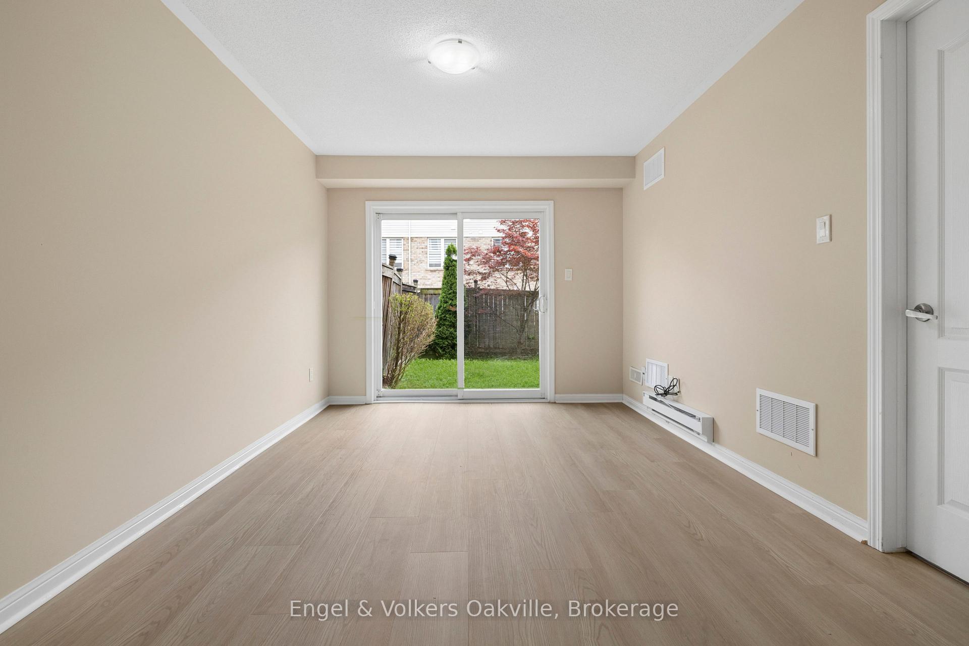 Photo 44 of 2408 Coho Way, Oakville, Westmount — HOMEH