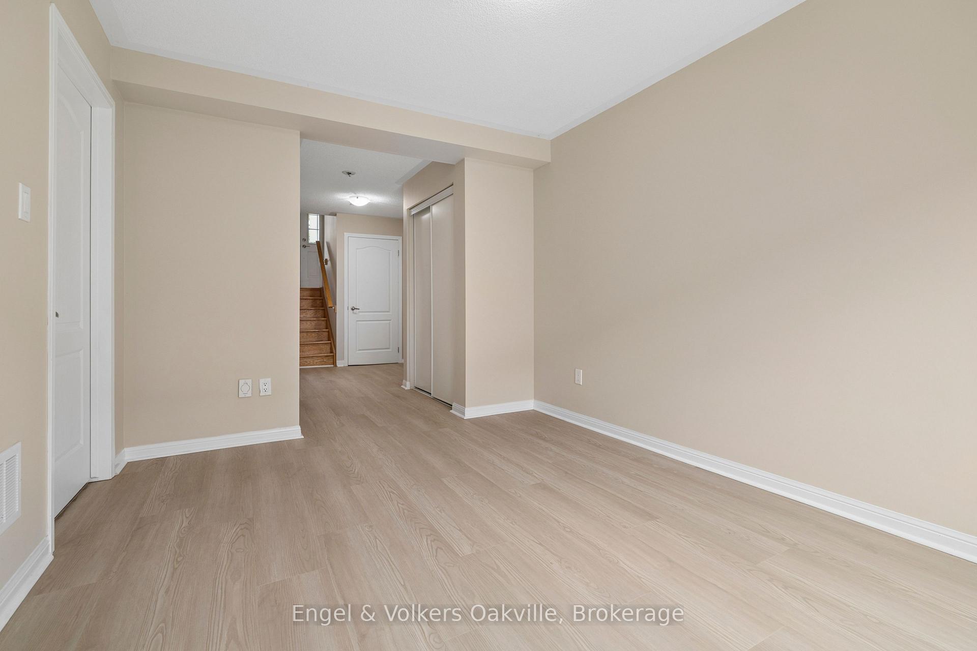 Photo 47 of 2408 Coho Way, Oakville, Westmount — HOMEH