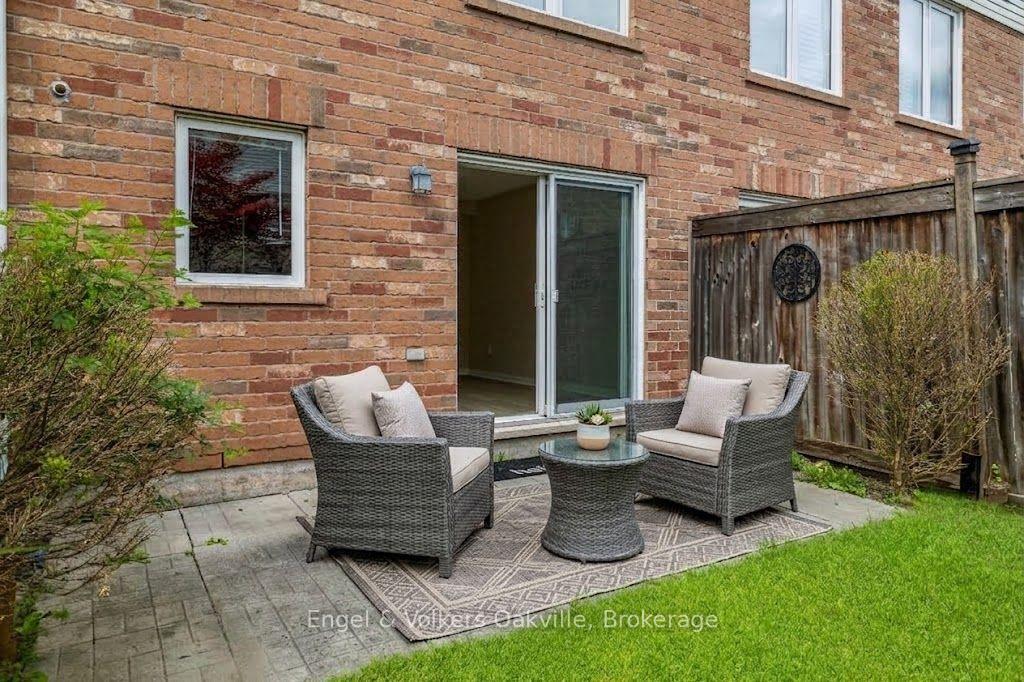 Photo 49 of 2408 Coho Way, Oakville, Westmount — HOMEH