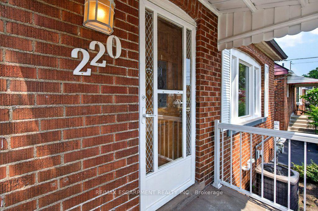Photo 7 of 220 East 13TH Street, Hamilton, Inch Park — HOMEH