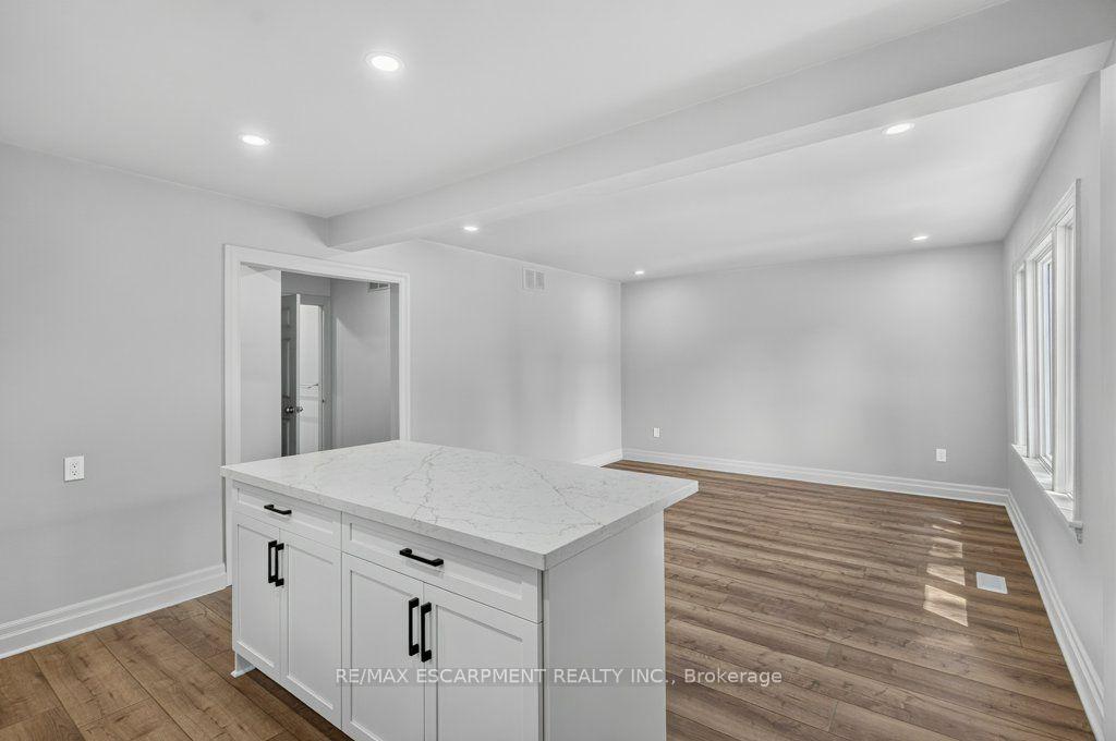 Photo 14 of 220 East 13TH Street, Hamilton, Inch Park — HOMEH