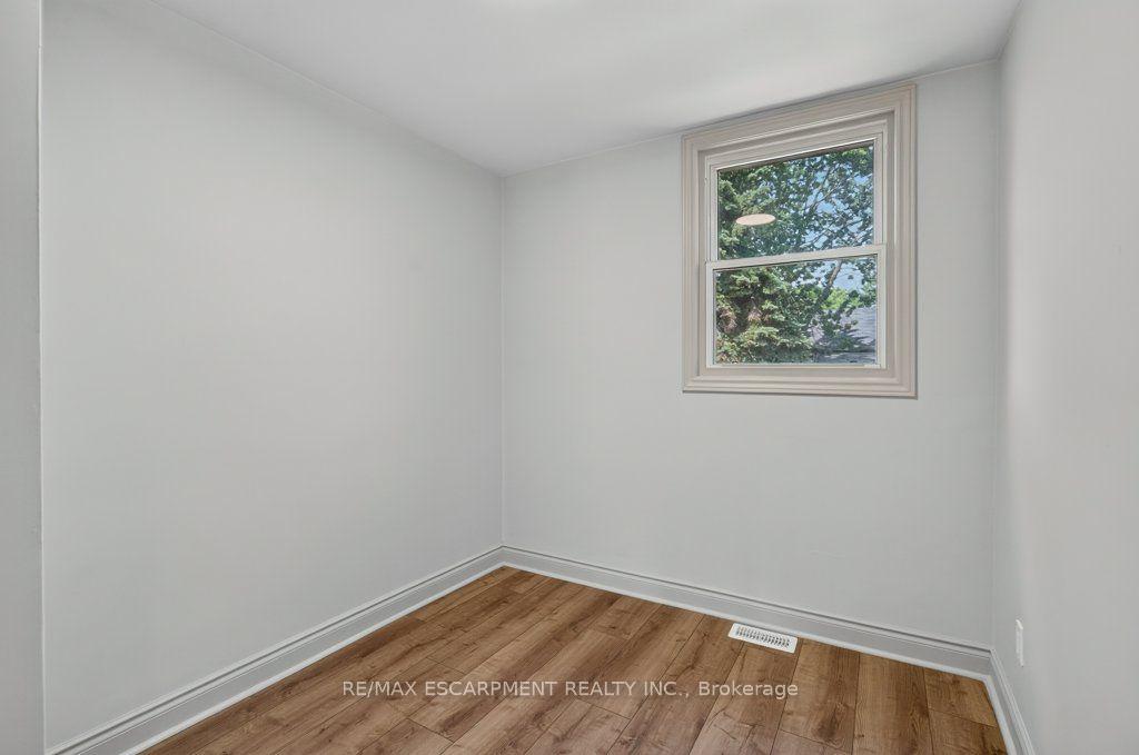 Photo 19 of 220 East 13TH Street, Hamilton, Inch Park — HOMEH