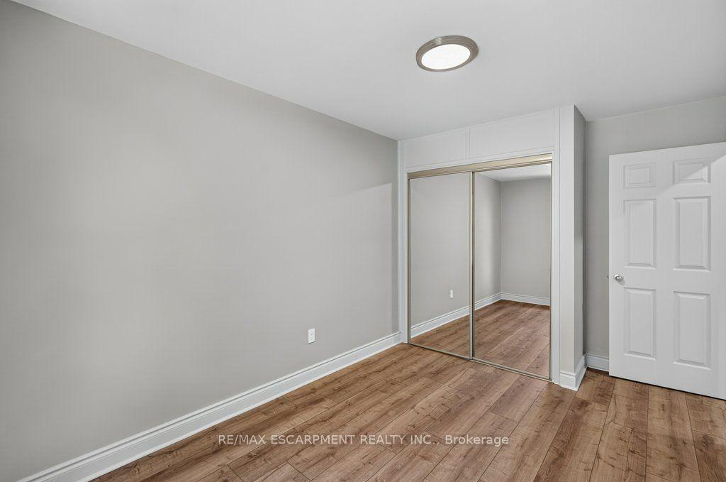 Photo 22 of 220 East 13TH Street, Hamilton, Inch Park — HOMEH