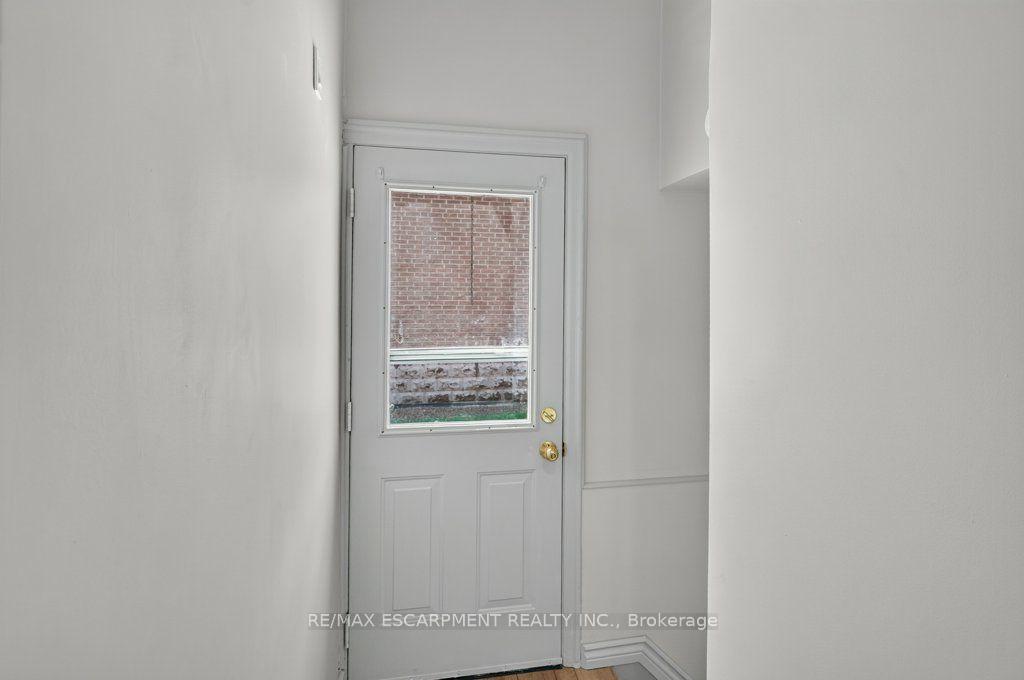 Photo 24 of 220 East 13TH Street, Hamilton, Inch Park — HOMEH