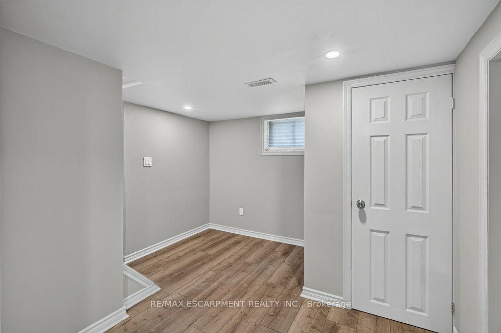 Photo 26 of 220 East 13TH Street, Hamilton, Inch Park — HOMEH