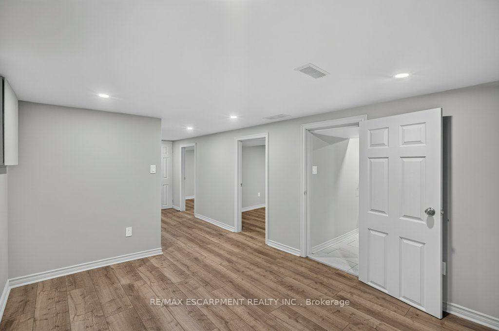 Photo 28 of 220 East 13TH Street, Hamilton, Inch Park — HOMEH