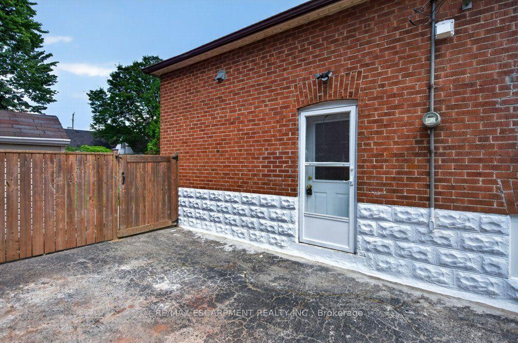 Photo 36 of 220 East 13TH Street, Hamilton, Inch Park — HOMEH