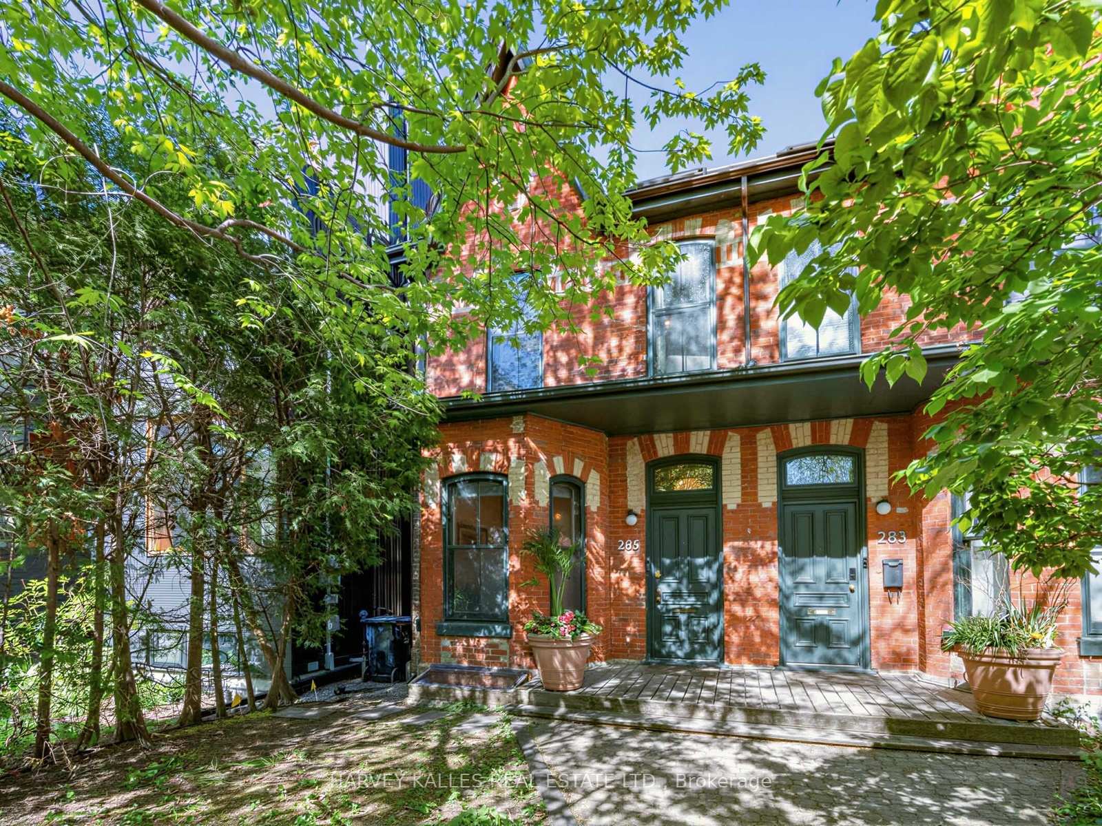 Photo of 285 Brunswick Avenue
