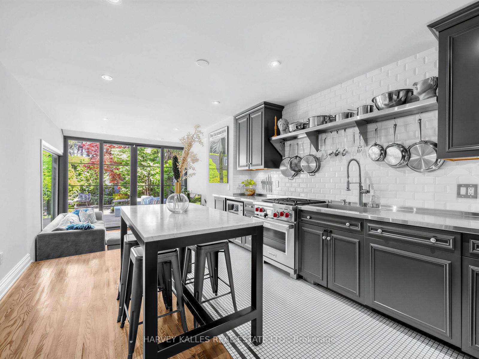 Photo 10 of 285 Brunswick Avenue, Toronto, University — HOMEH
