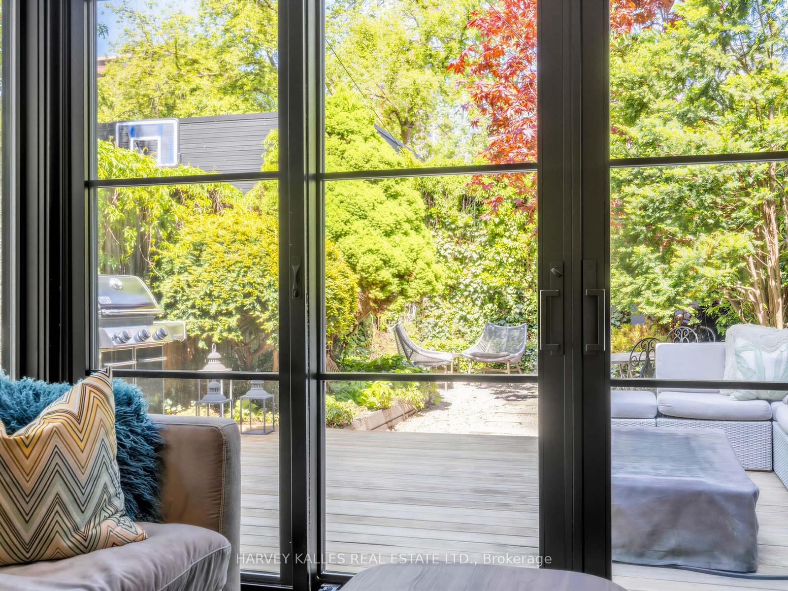 Photo 17 of 285 Brunswick Avenue, Toronto, University — HOMEH