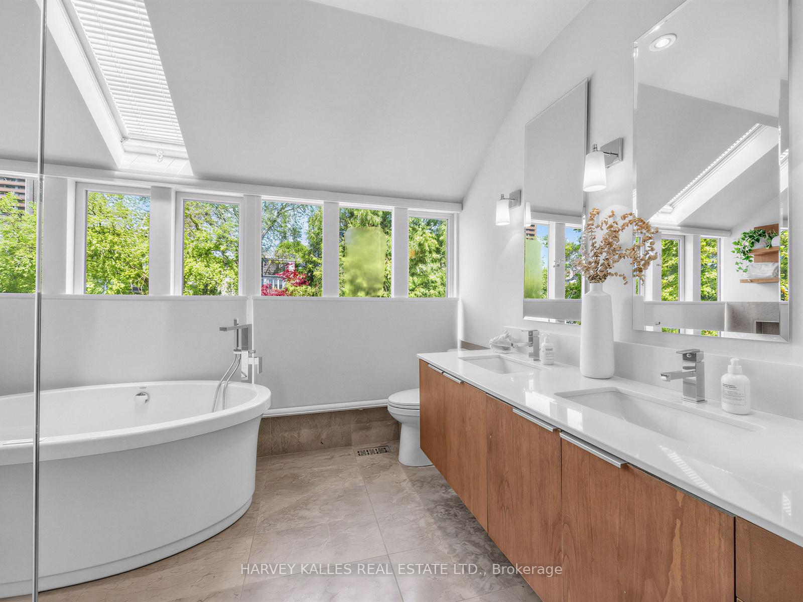 Photo 24 of 285 Brunswick Avenue, Toronto, University — HOMEH