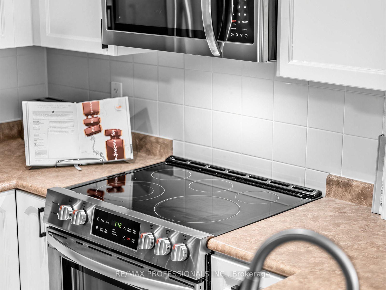 Photo 6 of Unit 509, 7 Michael Power Place, Etobicoke, Islington-City Centre West — HOMEH