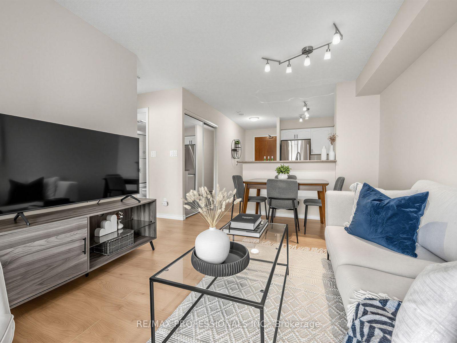 Photo 13 of Unit 509, 7 Michael Power Place, Etobicoke, Islington-City Centre West — HOMEH