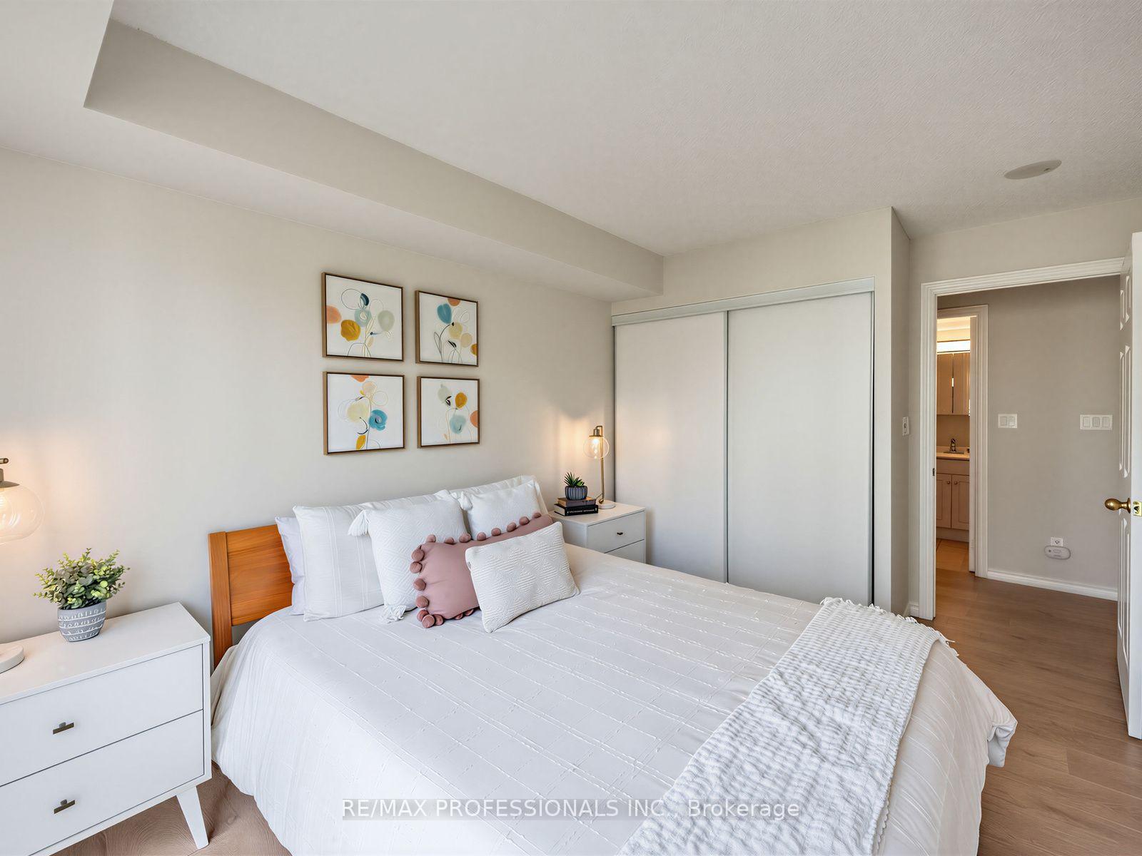 Photo 24 of Unit 509, 7 Michael Power Place, Etobicoke, Islington-City Centre West — HOMEH