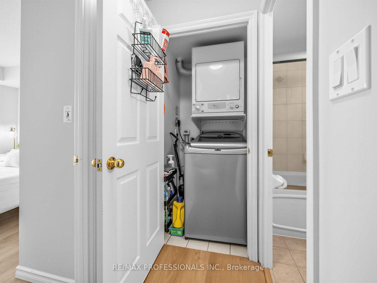 Photo 27 of Unit 509, 7 Michael Power Place, Etobicoke, Islington-City Centre West — HOMEH