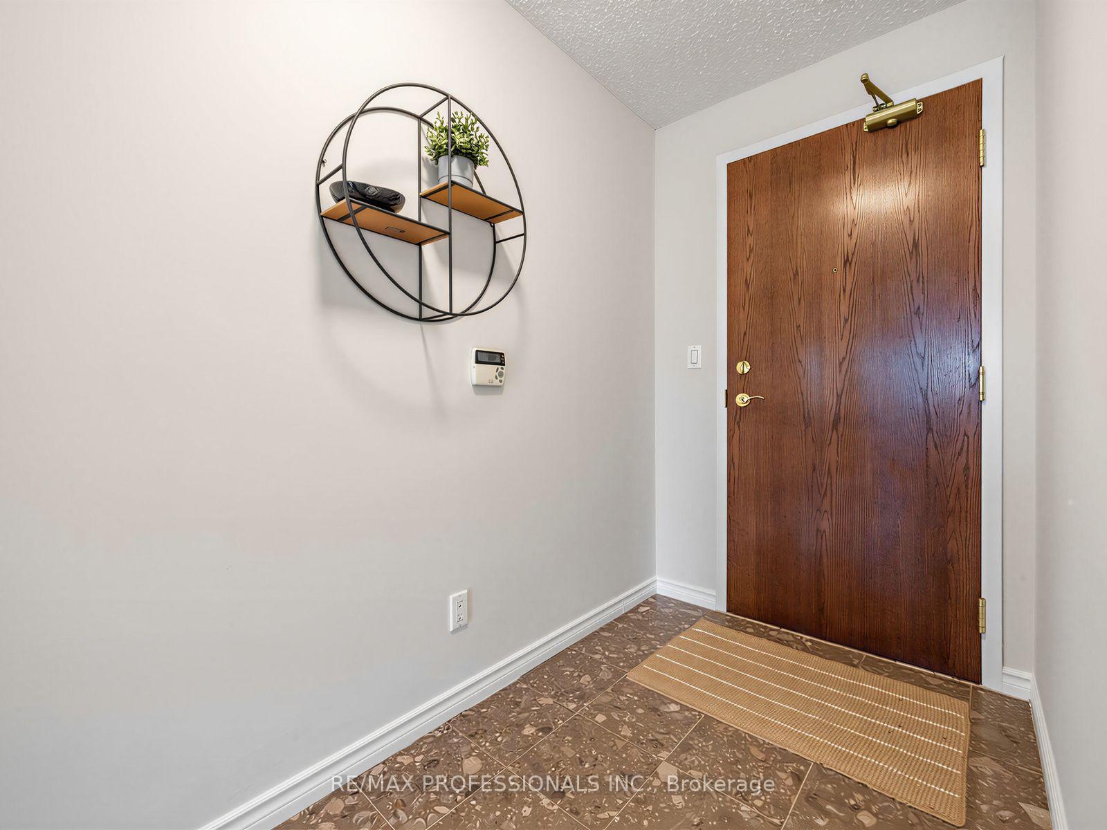 Photo 32 of Unit 509, 7 Michael Power Place, Etobicoke, Islington-City Centre West — HOMEH