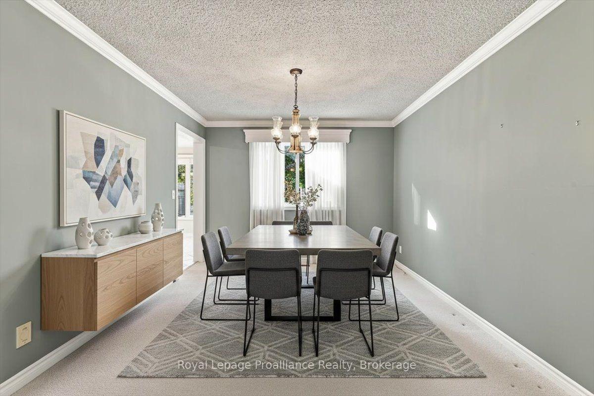 Photo 7 of 125 Tracey Park Drive, Belleville, Belleville Ward — HOMEH