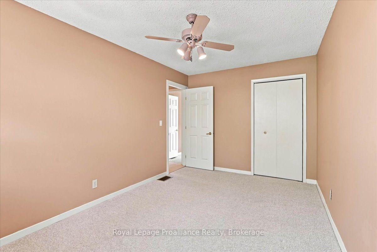 Photo 21 of 125 Tracey Park Drive, Belleville, Belleville Ward — HOMEH