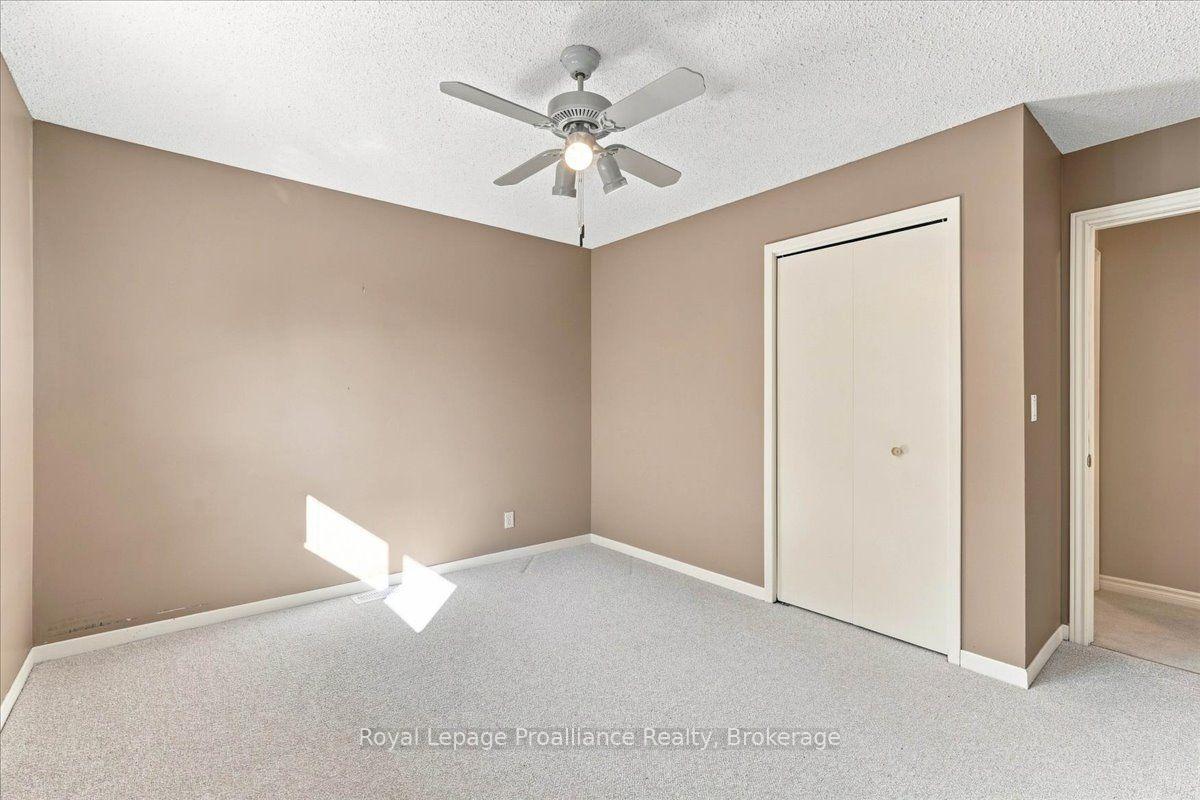 Photo 23 of 125 Tracey Park Drive, Belleville, Belleville Ward — HOMEH