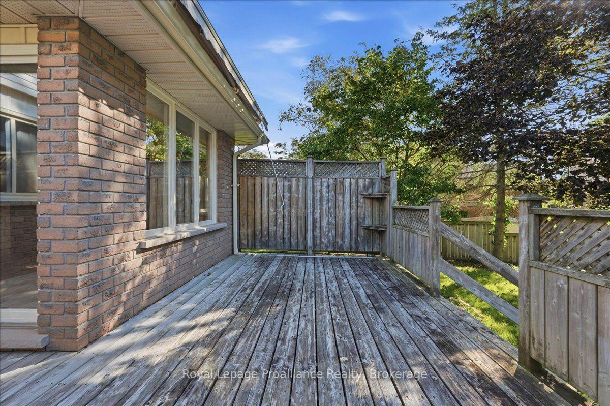Photo 32 of 125 Tracey Park Drive, Belleville, Belleville Ward — HOMEH