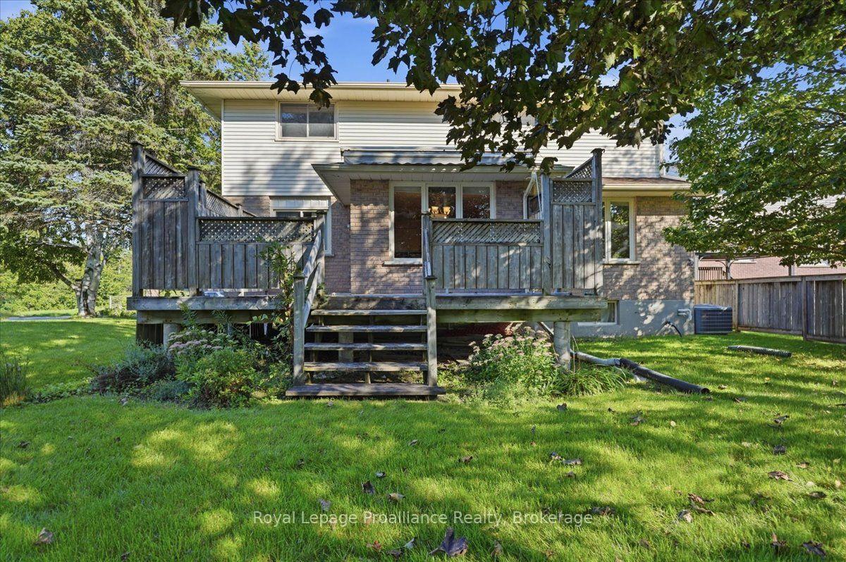 Photo 33 of 125 Tracey Park Drive, Belleville, Belleville Ward — HOMEH