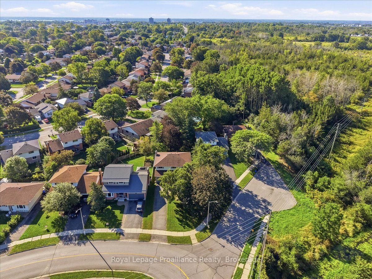 Photo 38 of 125 Tracey Park Drive, Belleville, Belleville Ward — HOMEH