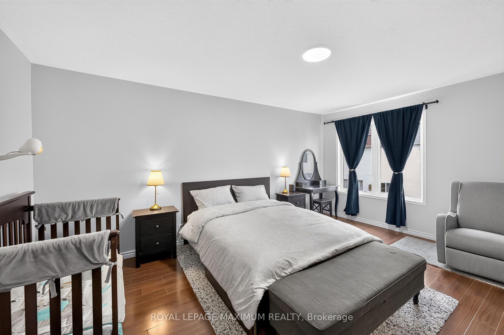 Photo 20 of 35 Marshview Avenue, Aurora, Bayview Northeast — HOMEH