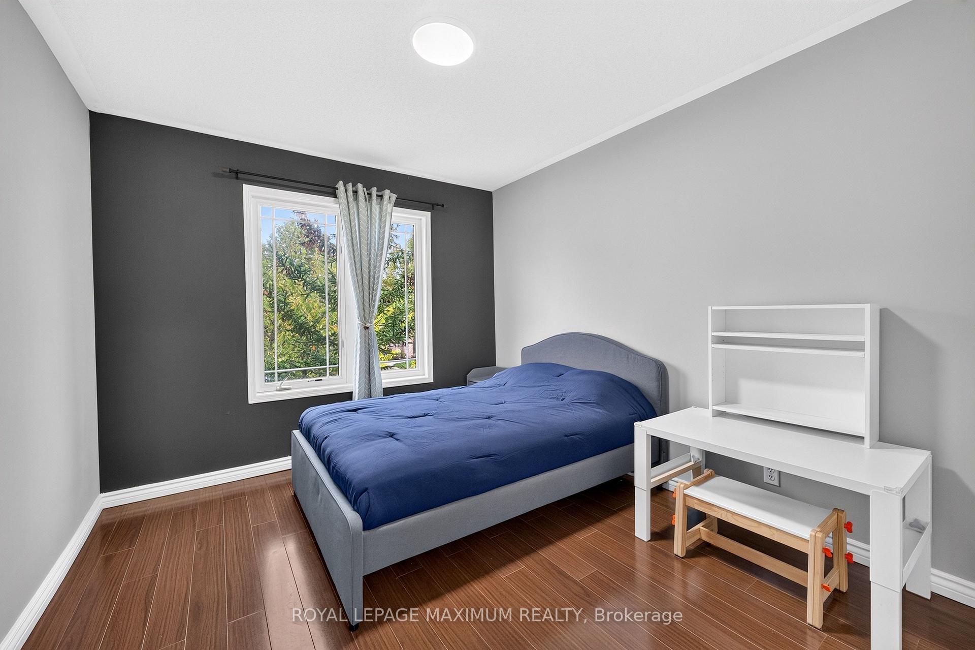 Photo 25 of 35 Marshview Avenue, Aurora, Bayview Northeast — HOMEH