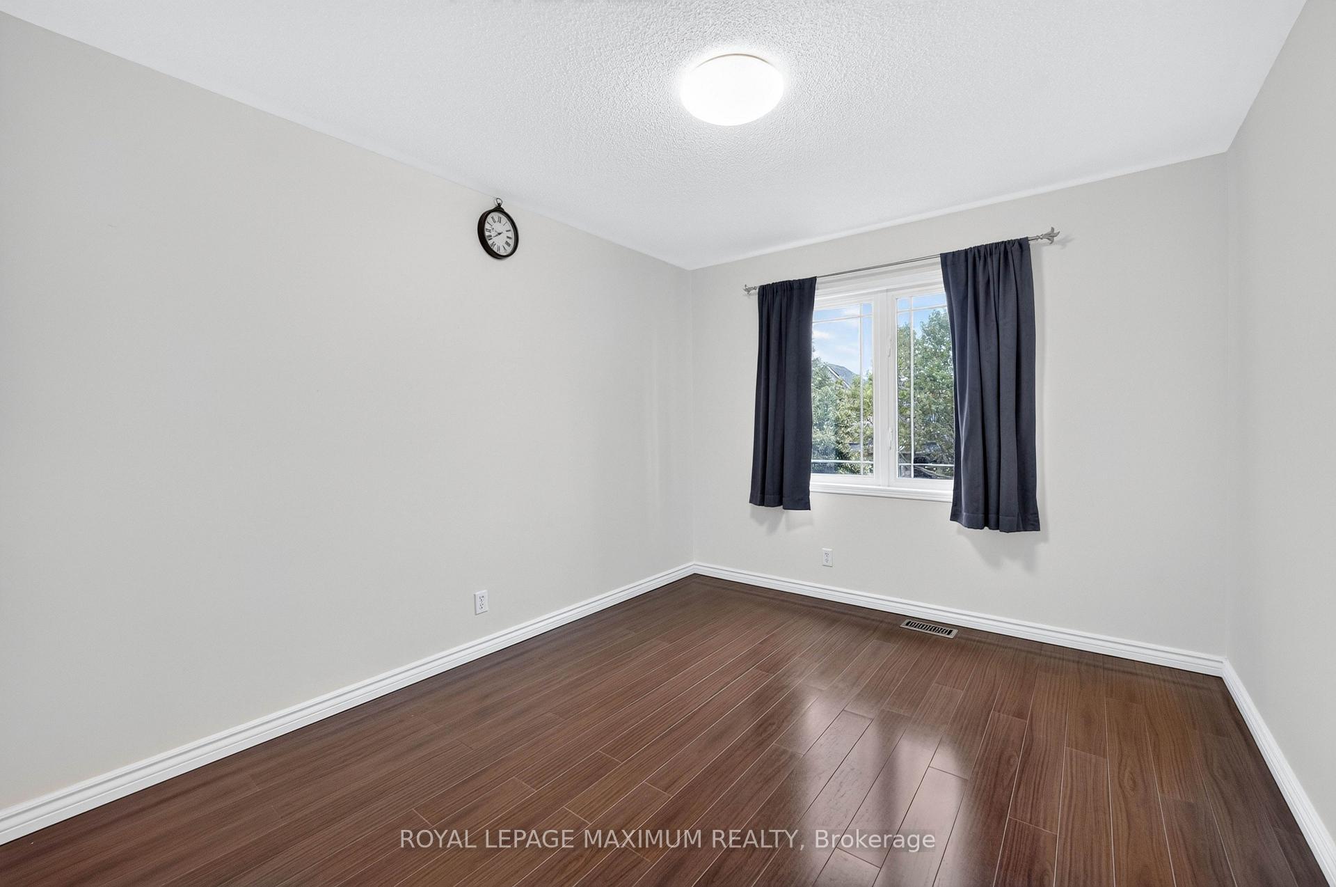 Photo 27 of 35 Marshview Avenue, Aurora, Bayview Northeast — HOMEH
