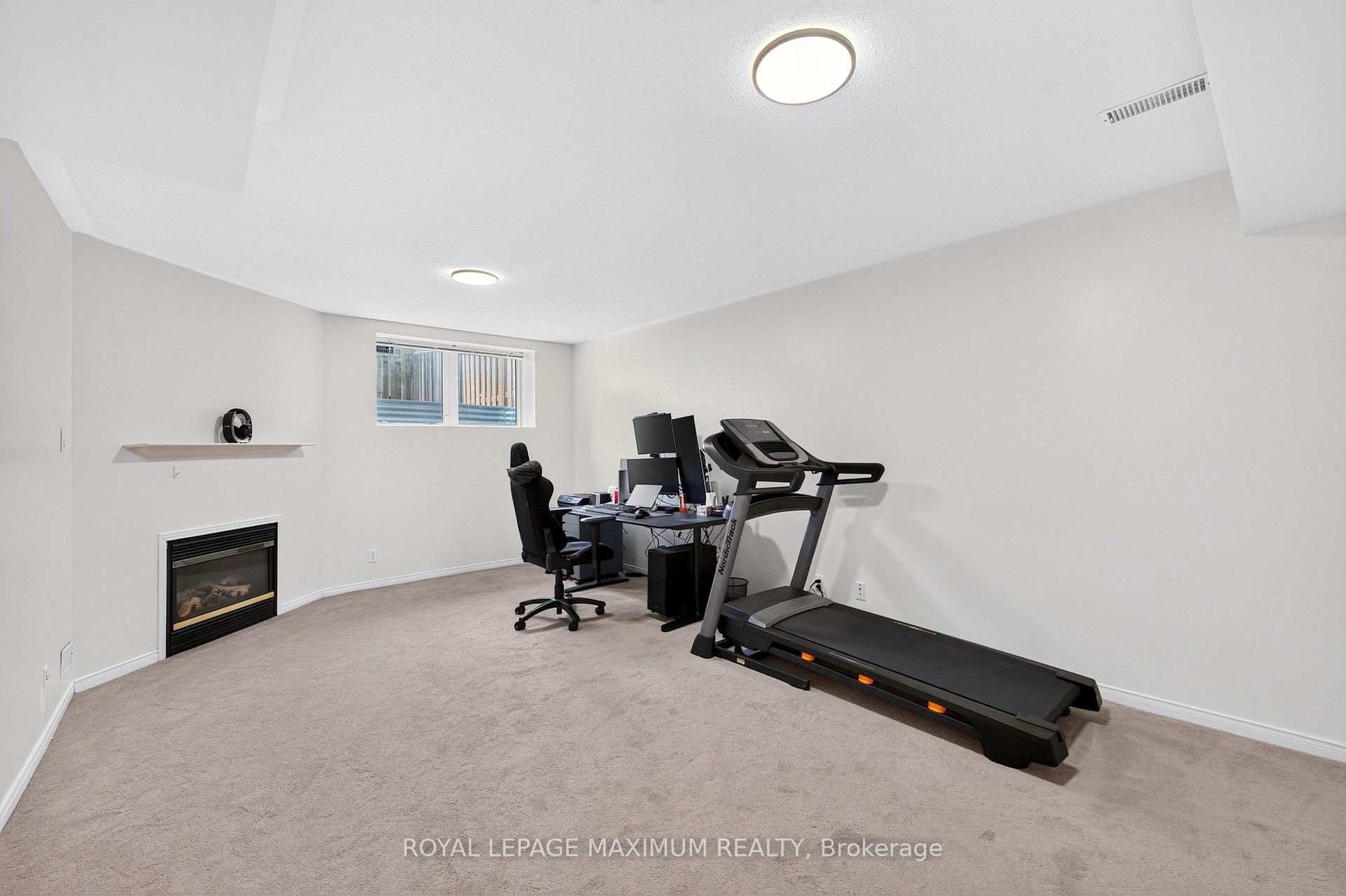 Photo 34 of 35 Marshview Avenue, Aurora, Bayview Northeast — HOMEH