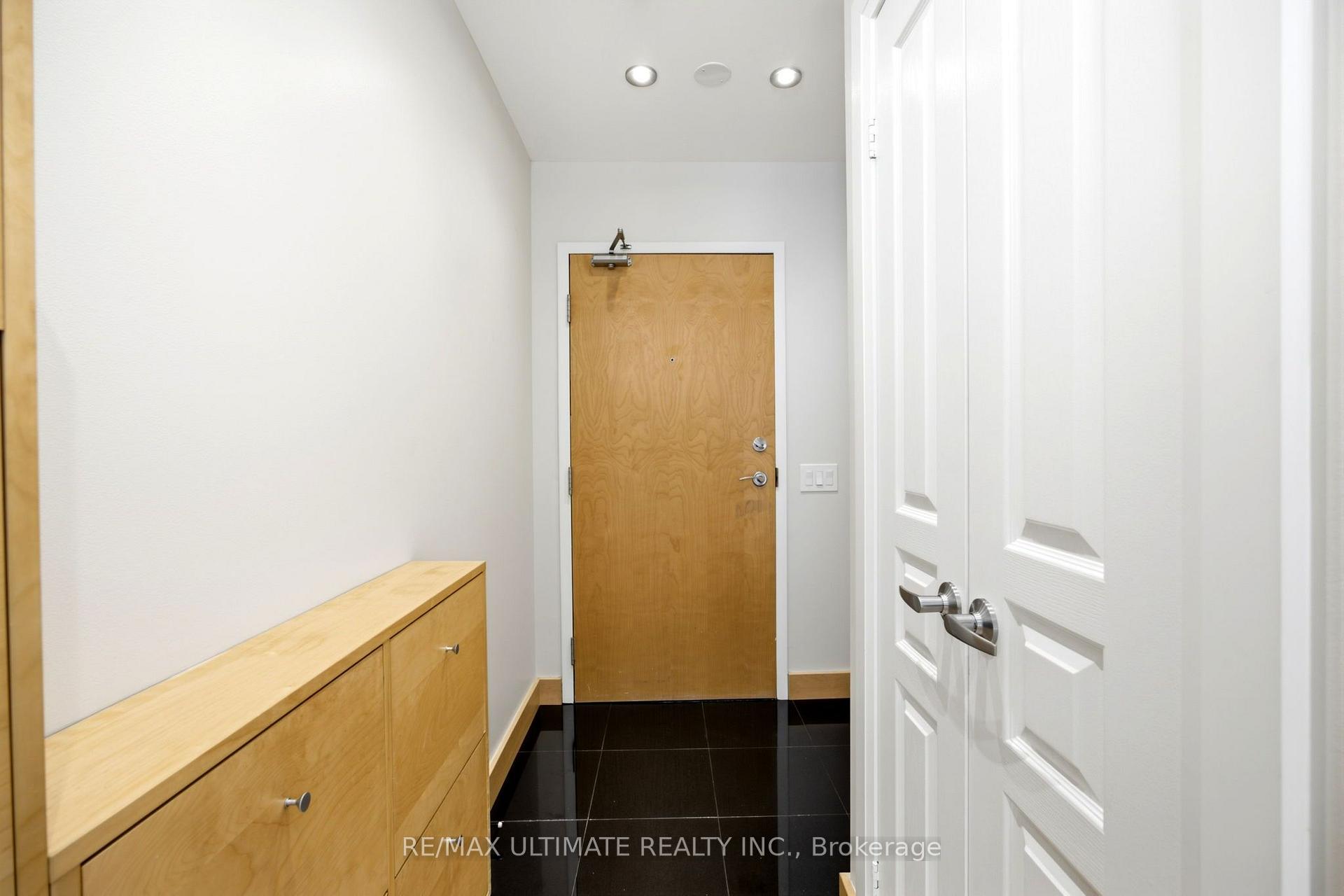Photo 7 of Unit 1113, 5 Marine Parade Drive, Etobicoke, Mimico — HOMEH