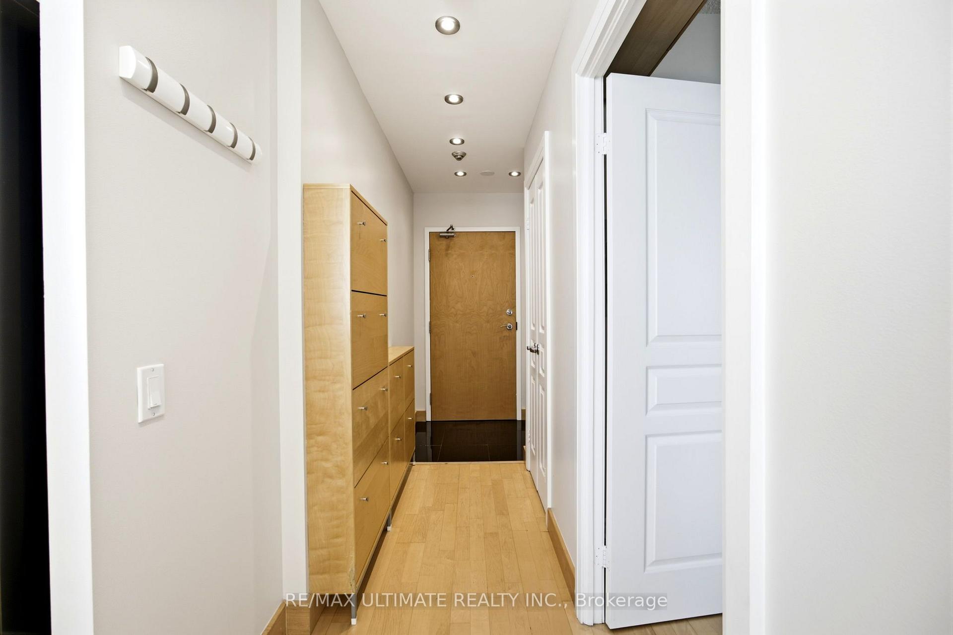 Photo 8 of Unit 1113, 5 Marine Parade Drive, Etobicoke, Mimico — HOMEH