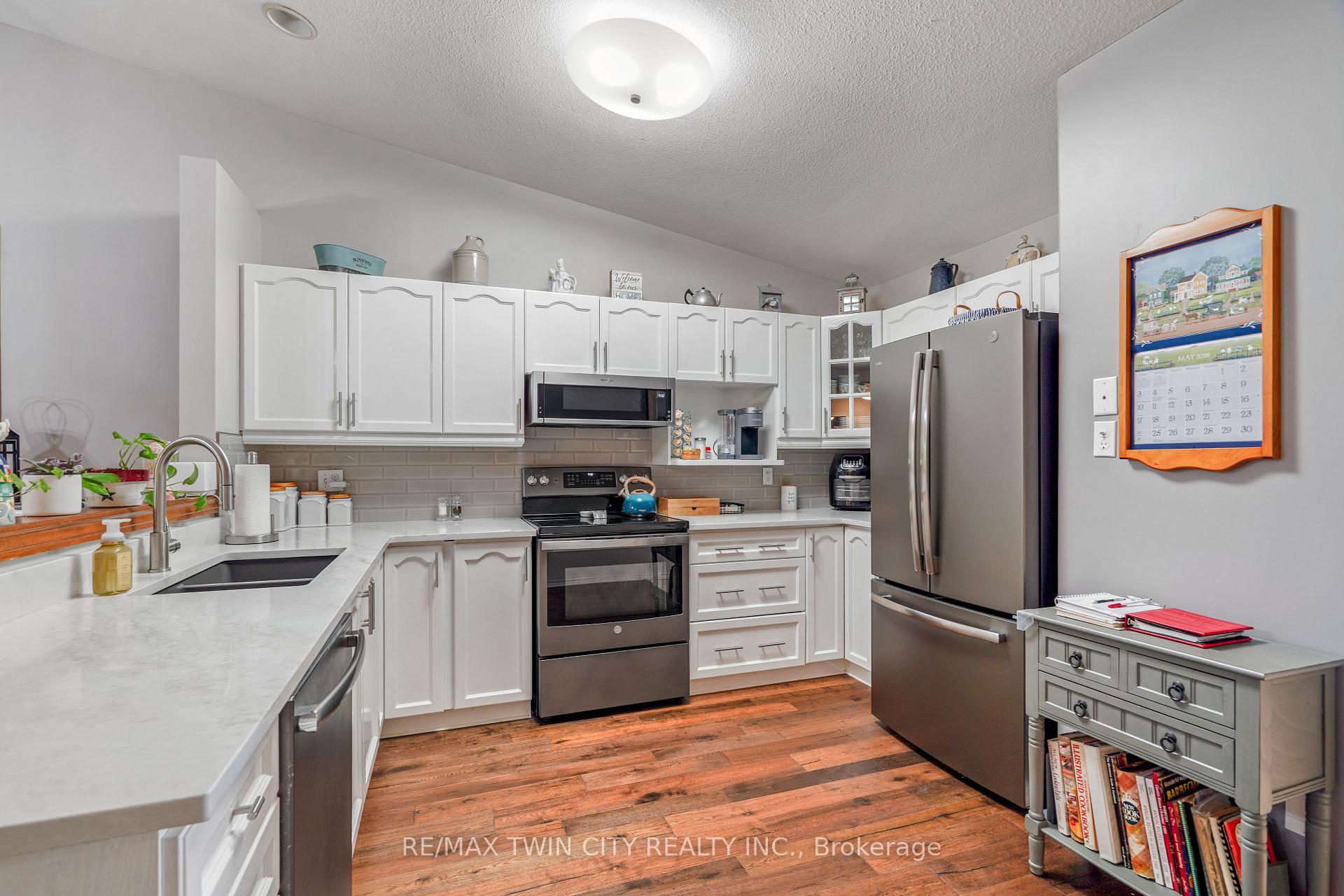 Photo 9 of Unit 9, 24 Griffiths Drive, Brant, Paris — HOMEH