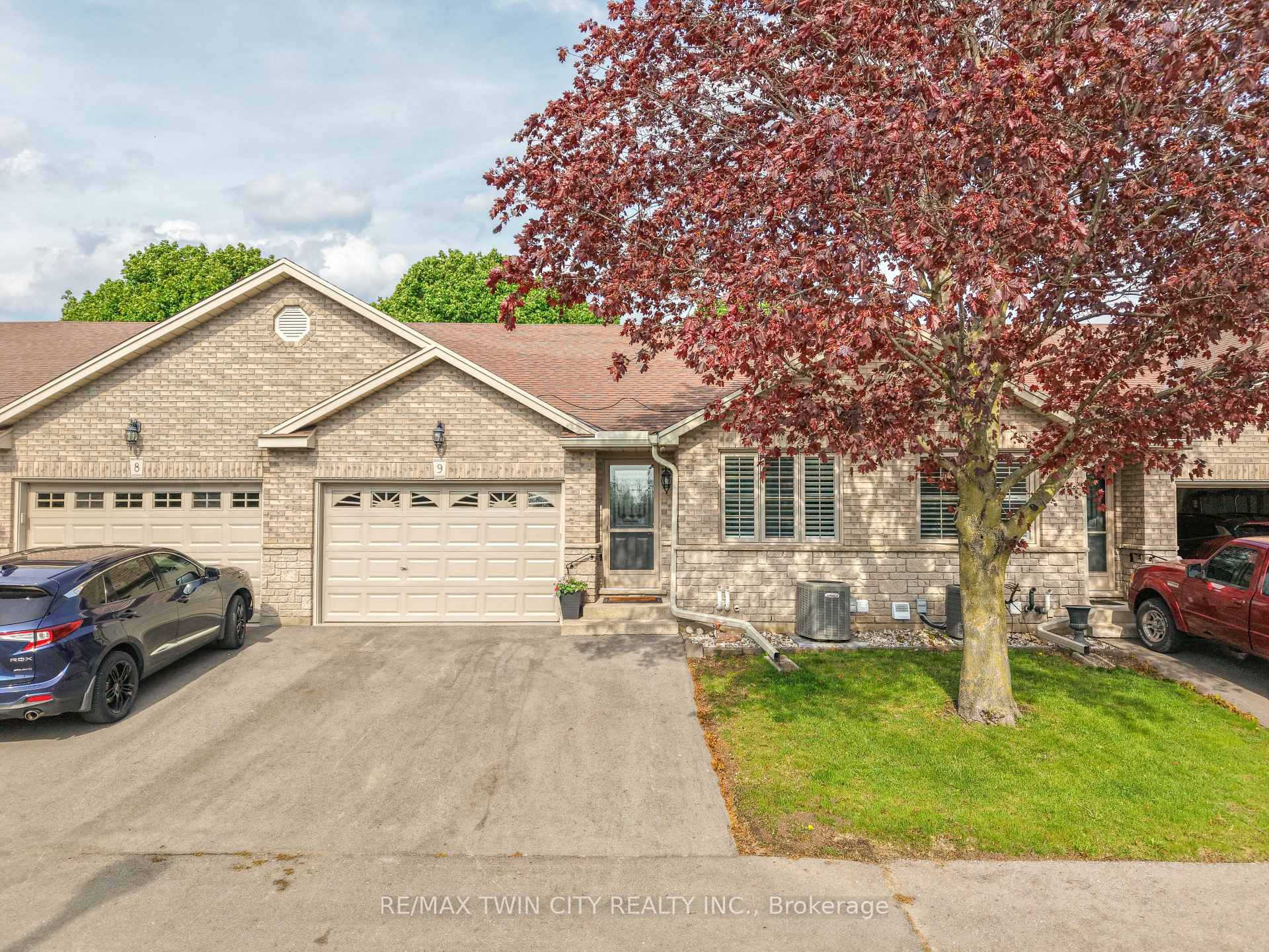Photo 40 of Unit 9, 24 Griffiths Drive, Brant, Paris — HOMEH