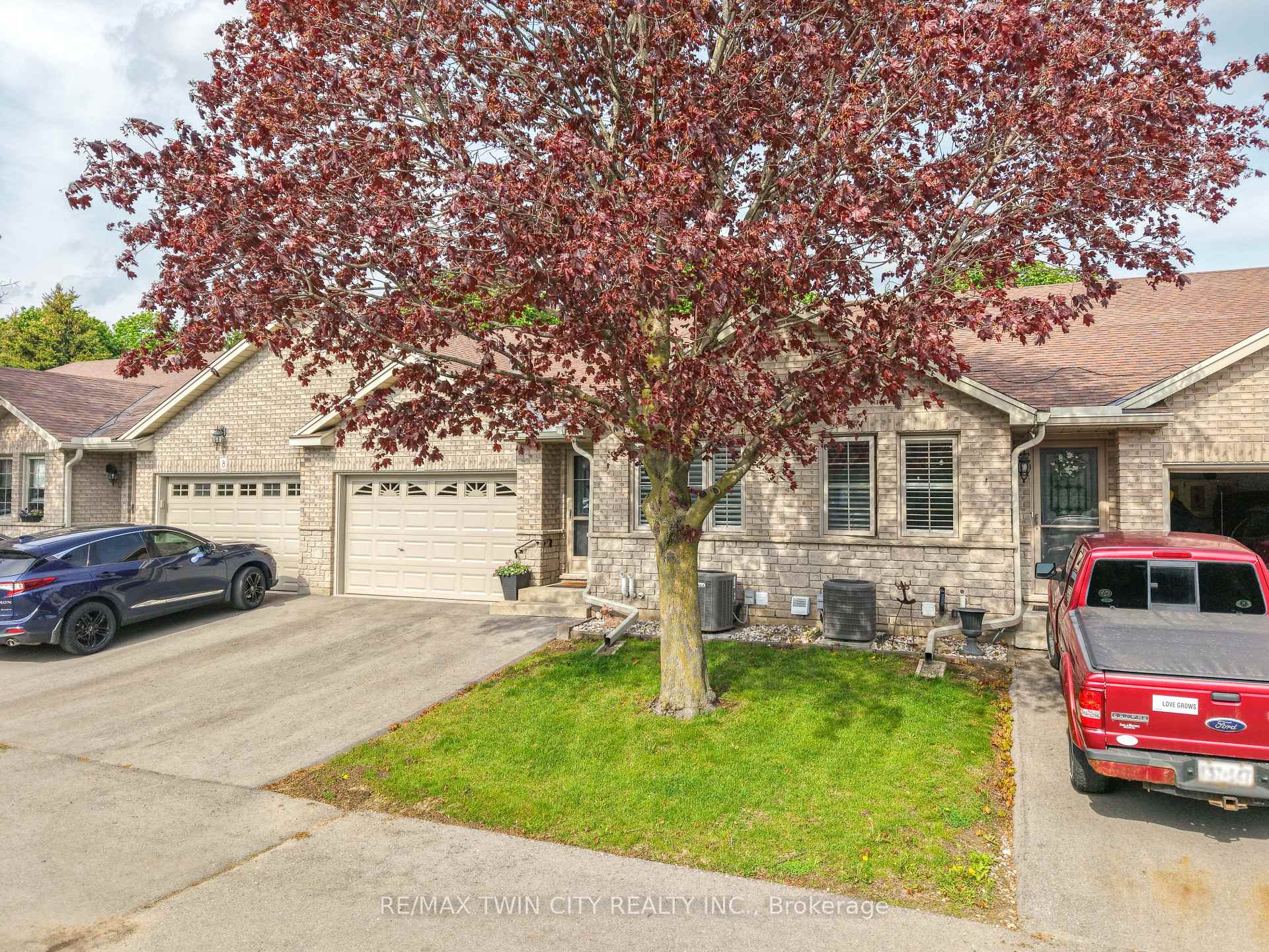 Photo 41 of Unit 9, 24 Griffiths Drive, Brant, Paris — HOMEH