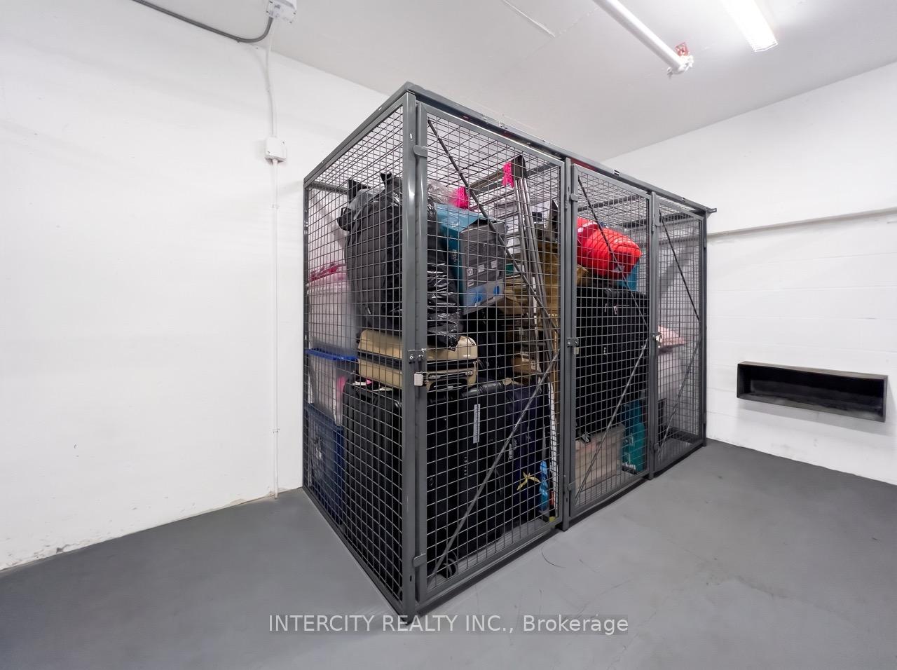 Photo 13 of Unit 1608, 99 Foxbar Road, Toronto, Yonge-St. Clair — HOMEH