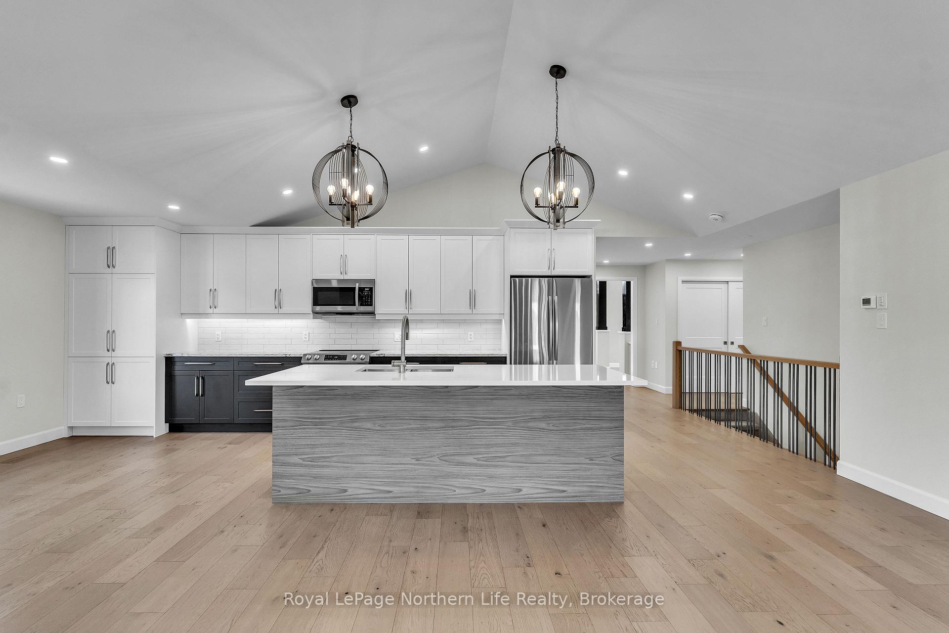 Photo 14 of 9 Silver Maple Lane, North Bay, Airport — HOMEH