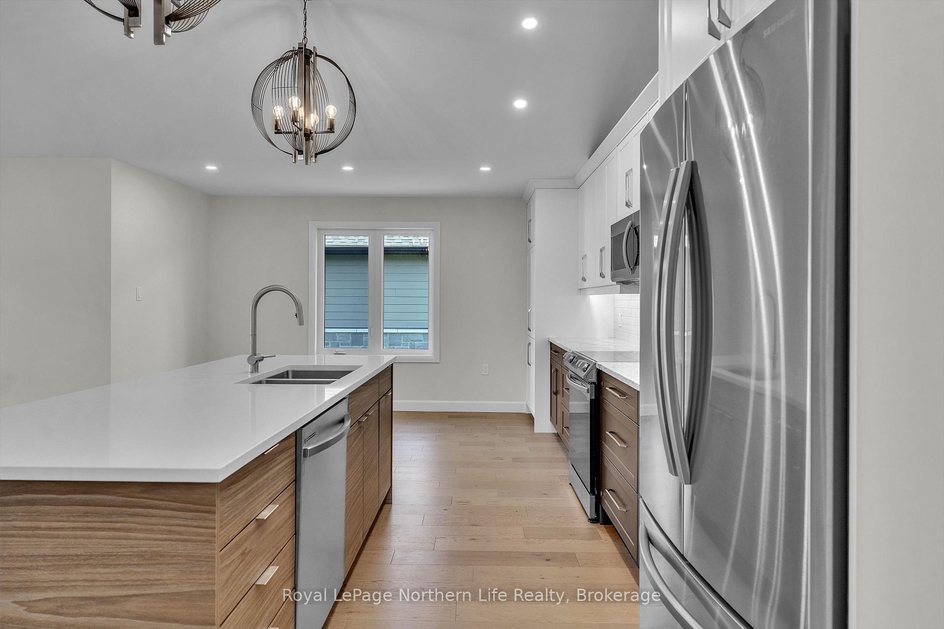 Photo 16 of 9 Silver Maple Lane, North Bay, Airport — HOMEH