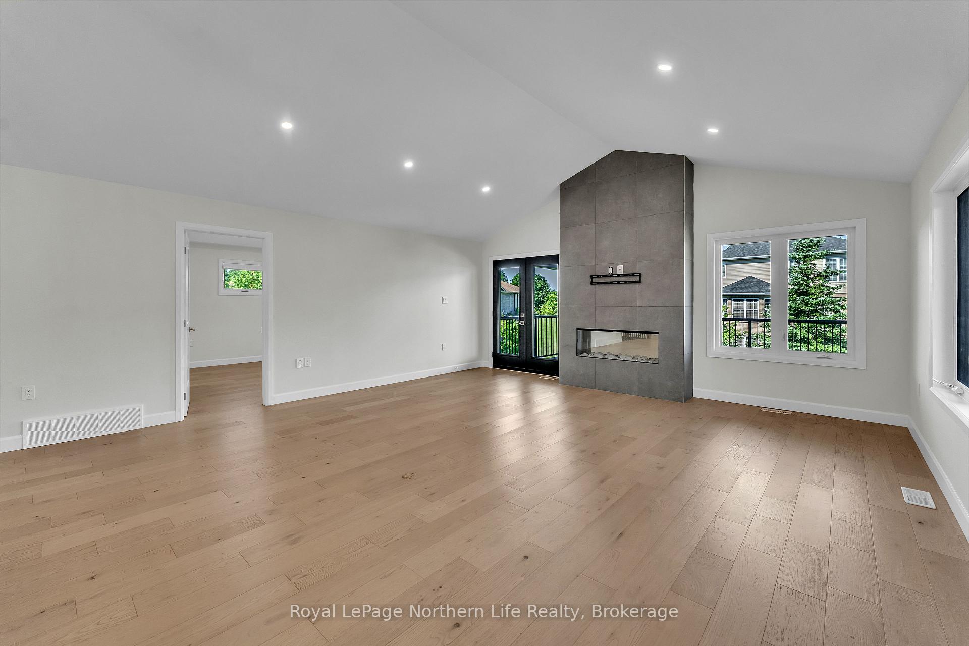 Photo 18 of 9 Silver Maple Lane, North Bay, Airport — HOMEH