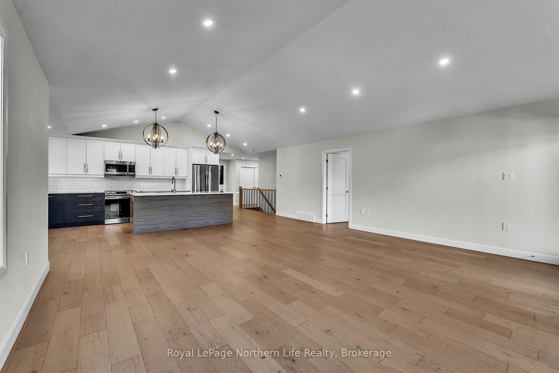 Photo 19 of 9 Silver Maple Lane, North Bay, Airport — HOMEH