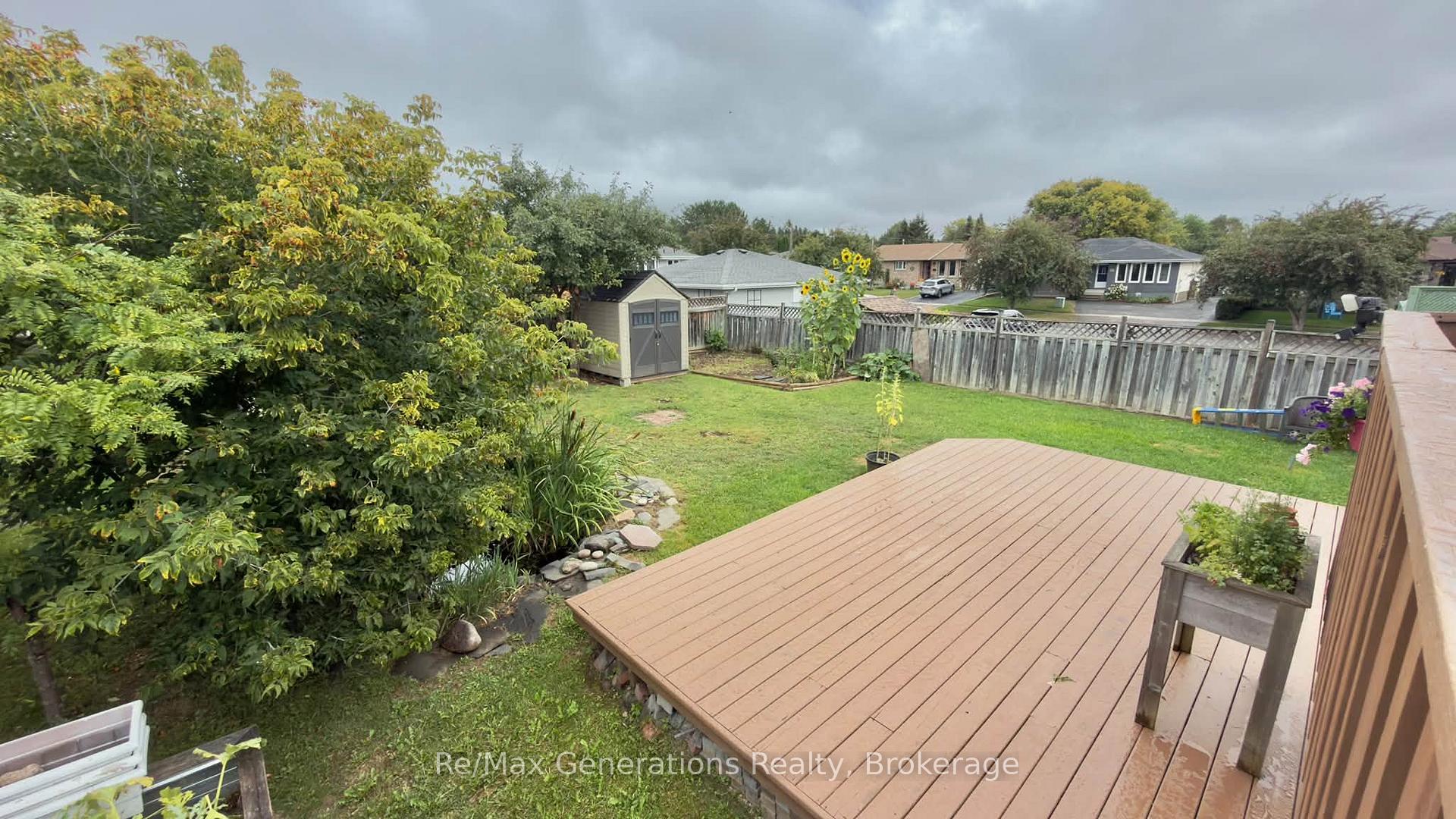 Photo 30 of 151 Iris Crescent, Thunder Bay, Dawson Heights — HOMEH