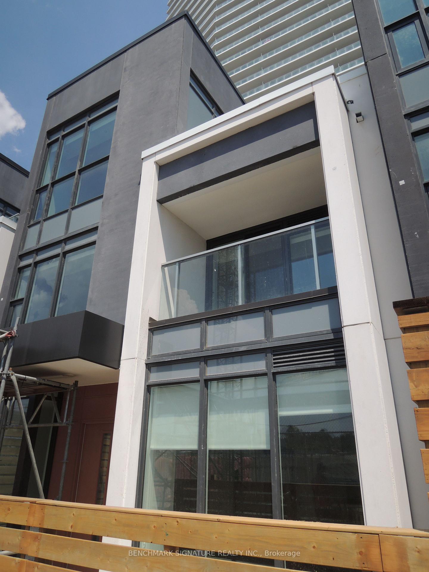Photo 1 of Unit TH16, 113 McMahon Drive, North York, Bayview Village — HOMEH