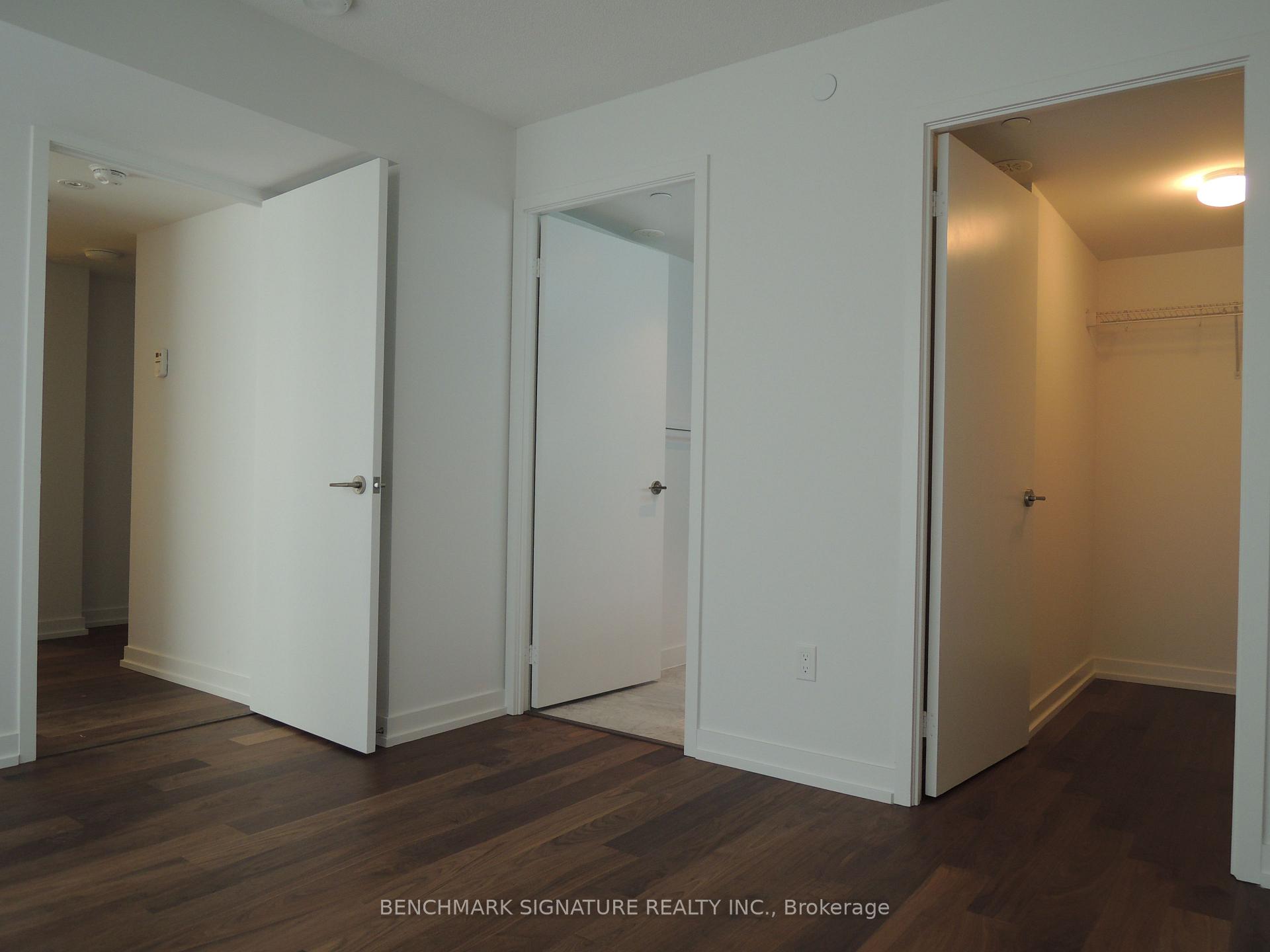 Photo 10 of Unit TH16, 113 McMahon Drive, North York, Bayview Village — HOMEH