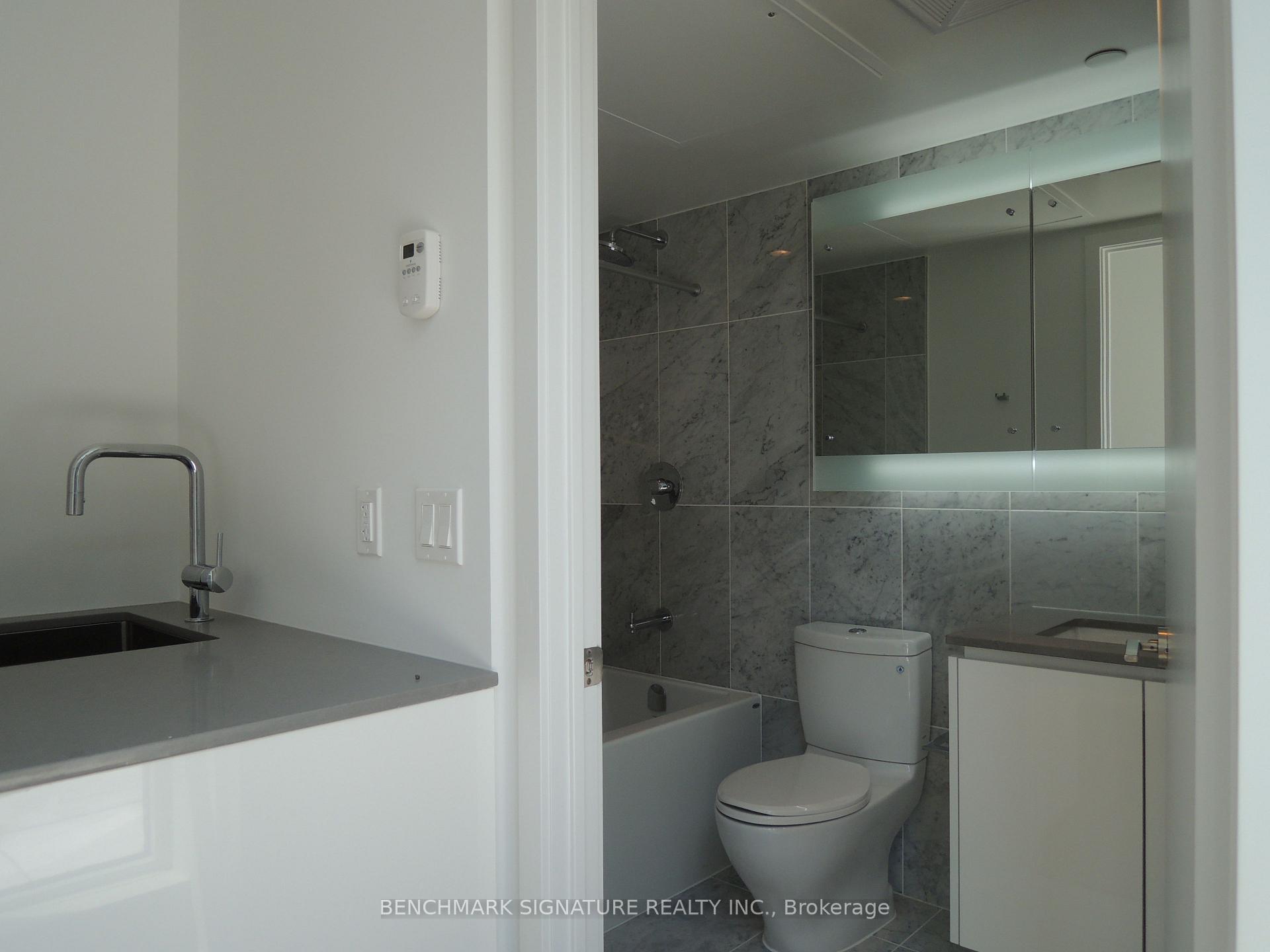Photo 12 of Unit TH16, 113 McMahon Drive, North York, Bayview Village — HOMEH