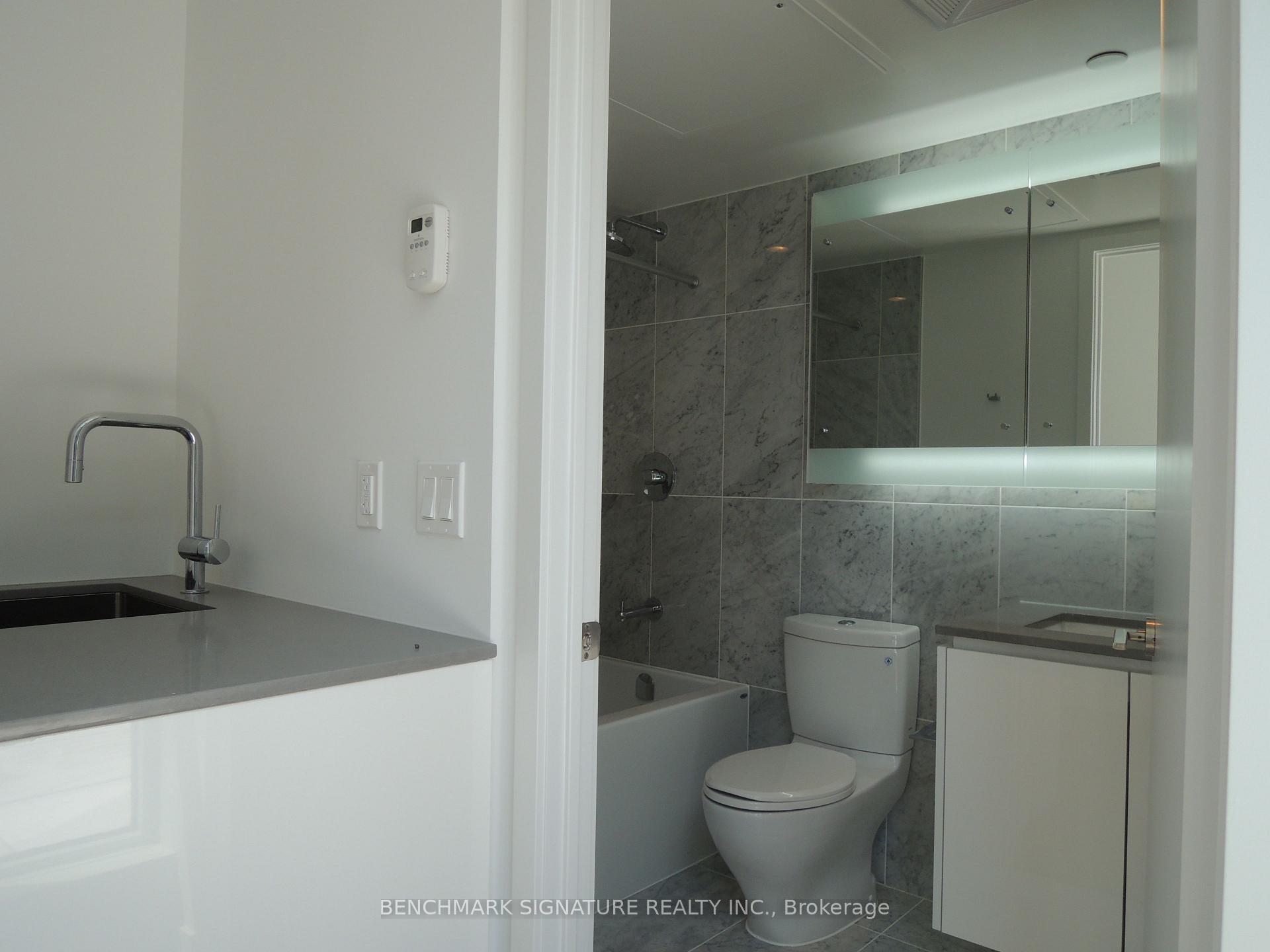 Photo 13 of Unit TH16, 113 McMahon Drive, North York, Bayview Village — HOMEH