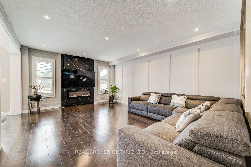 Photo 12 of 192 Woolwich Street S, Woolwich, Breslau — HOMEH
