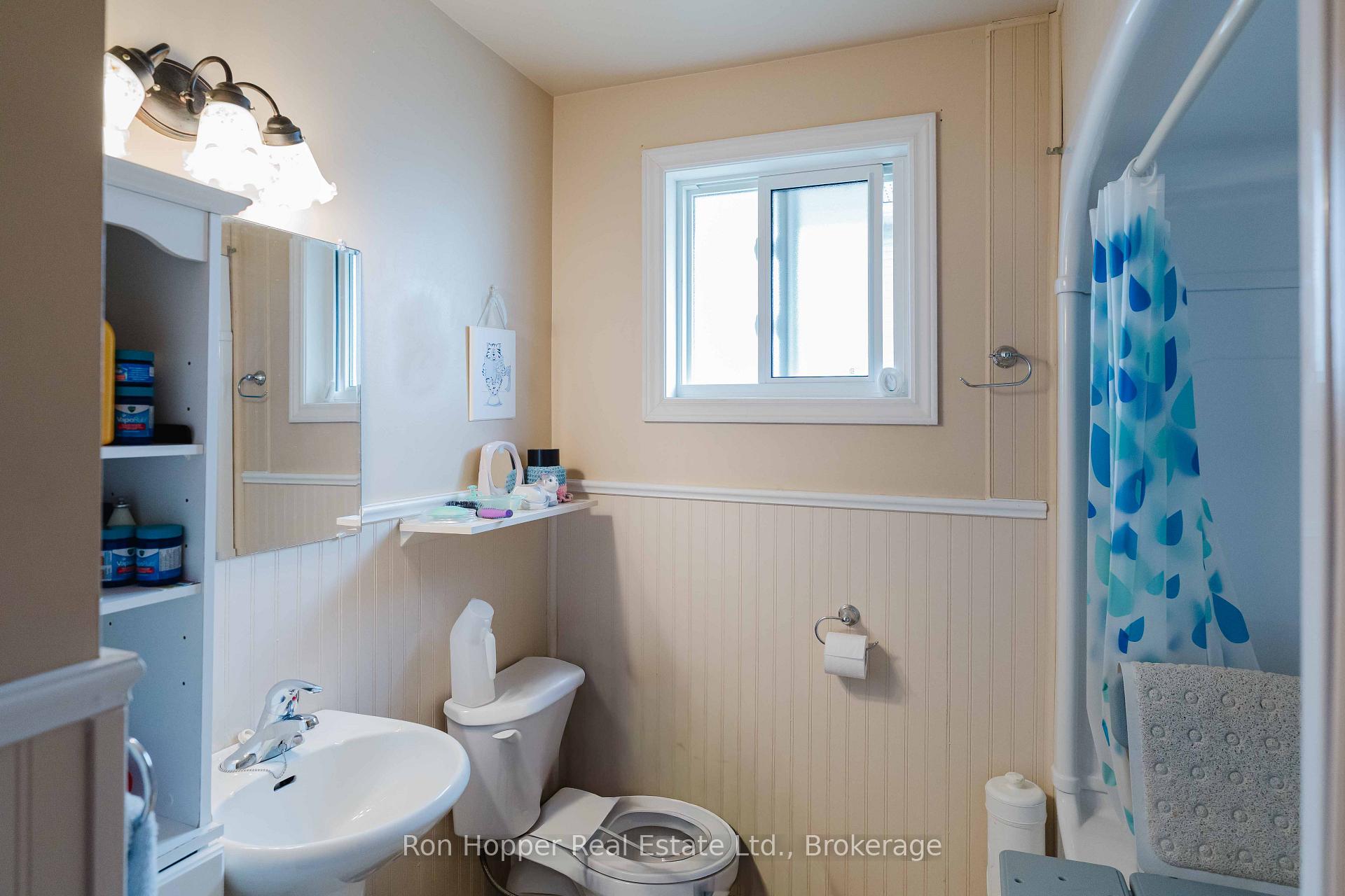 Photo 10 of 1885 9th Avenue E, Owen Sound — HOMEH