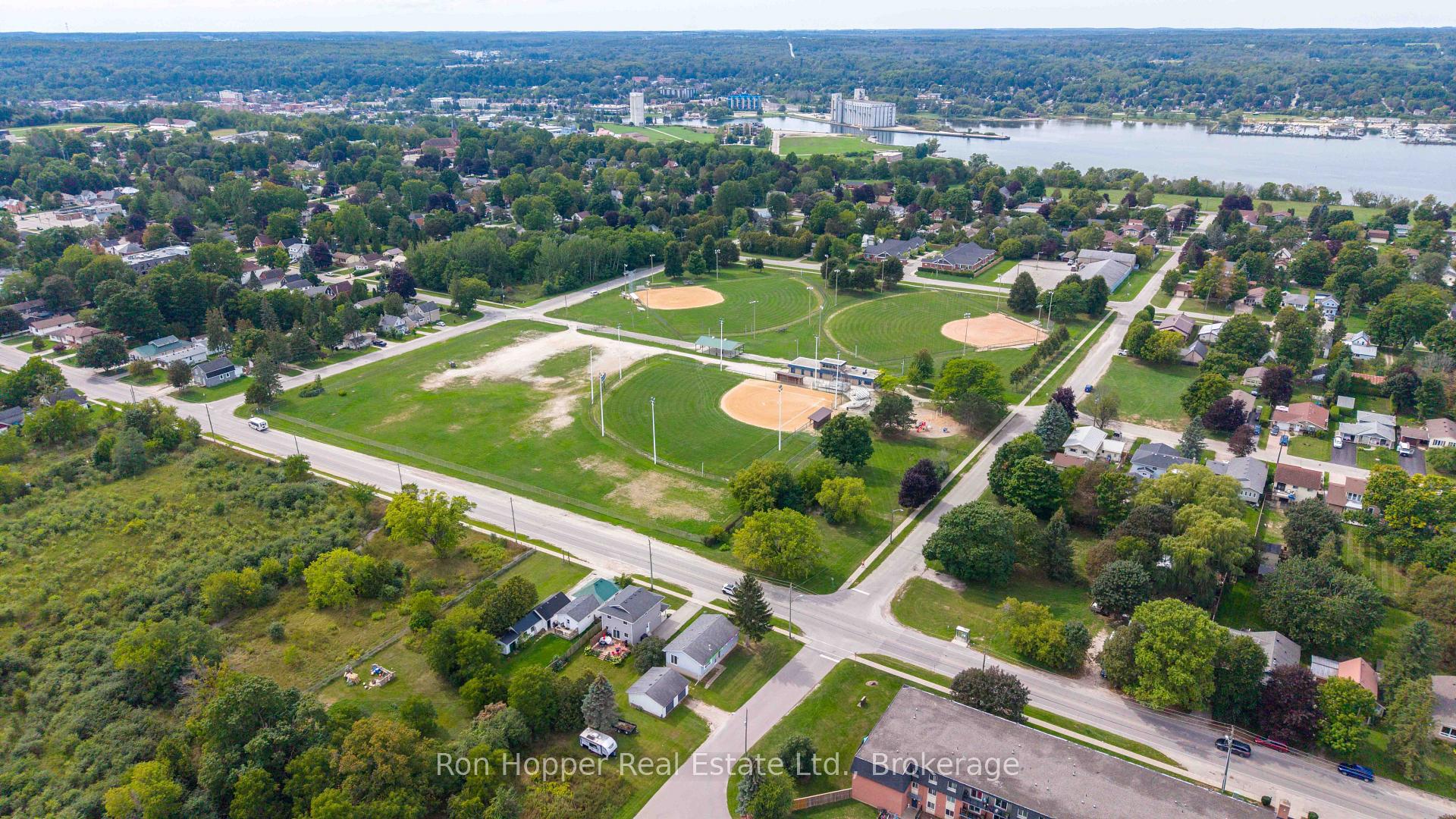 Photo 24 of 1885 9th Avenue E, Owen Sound — HOMEH