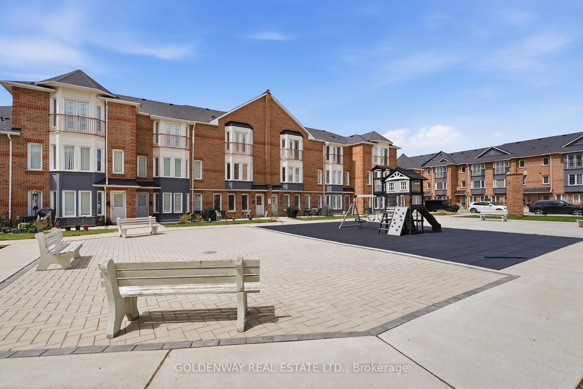 Photo 39 of Unit 63, 151 Townsgate Drive, Vaughan, Crestwood-Springfarm-Yorkhill — HOMEH