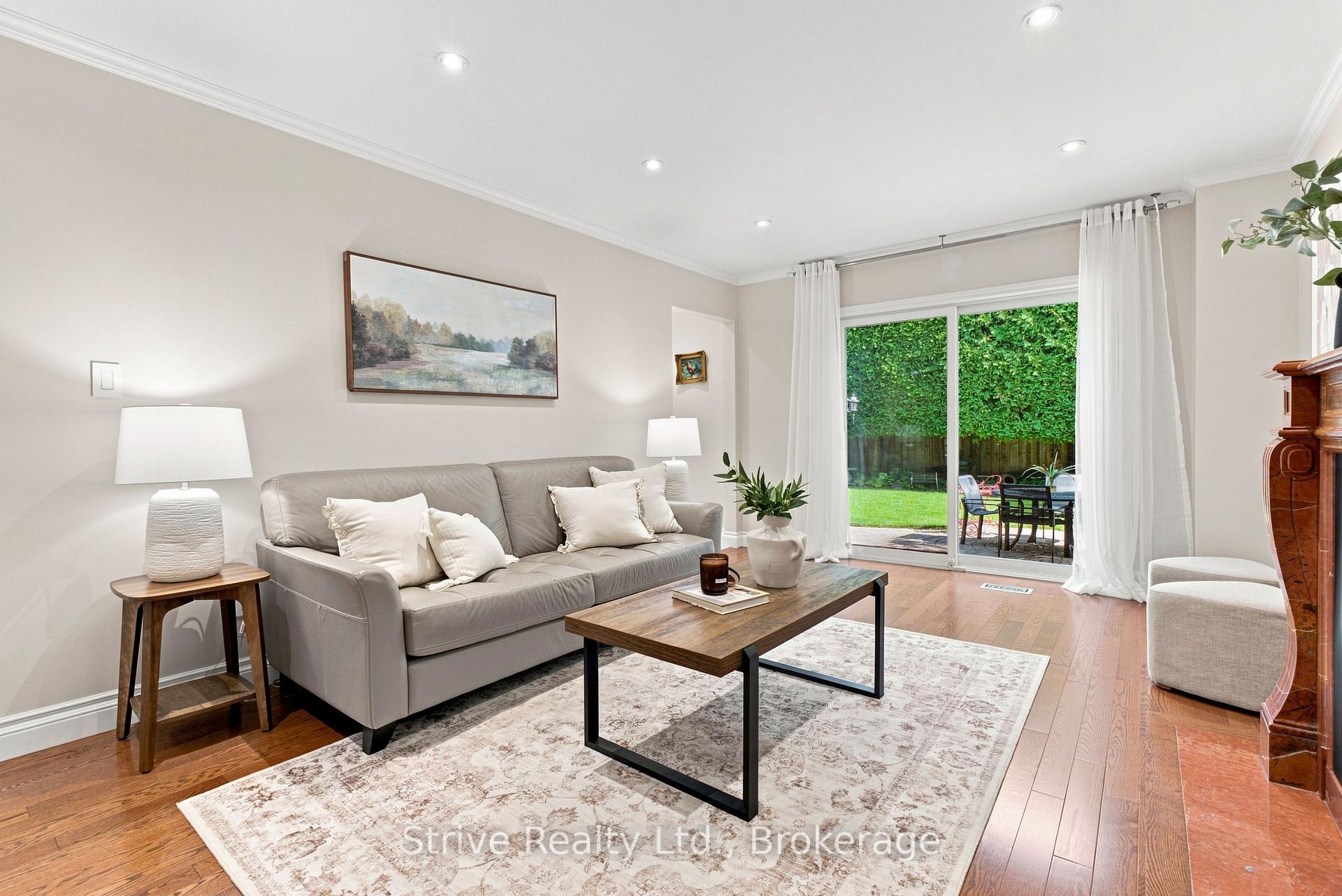 Photo 16 of 5 Carriage Lane, Clarington, Courtice — HOMEH